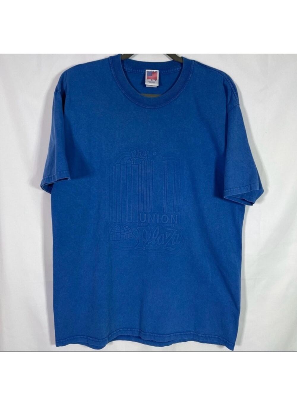 Vintage, Plaza Union Plaza T-shirt. Size Large. Made in the US. Excellent cond!